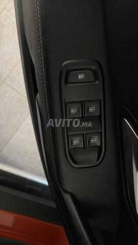 Voiture pure neuve - 2