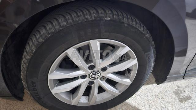 Volkswagen Passat Diesel Manuelle 2018 à Agadir - 2