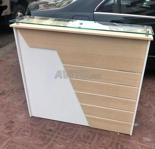 Comptoir de réception / vestiaire - 2