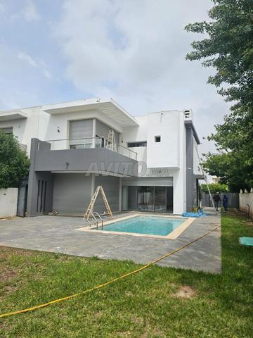 Villa 550m À Ville Verte Bouskoura