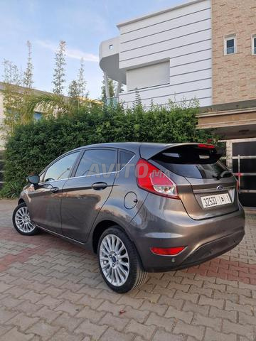 فورد فييستا تيتانيوم - 2