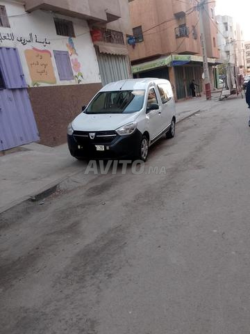 Dacia modèle 2019 bon état pas de choc pas de rayure