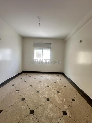 شقتان للإيجار 90 متر مربع بوسط تمارة - 2