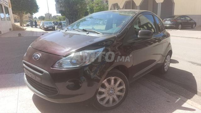 Voiture. Toujours propre. Beaucoup