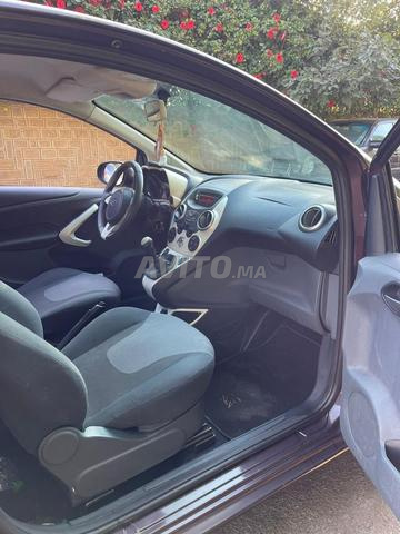 Voiture. Toujours propre. Beaucoup - 2