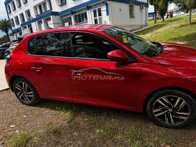Peugeot 208 Diesel Automatique 2021 à Tanger