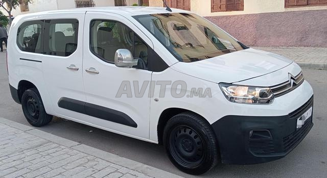 سيتروين بيرلينجو ديزل يدوية 2021 في الرباط - 2