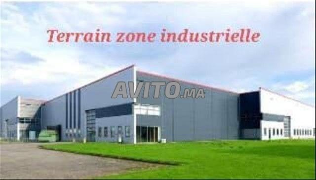 15000m zone industrielle à vendre - 2
