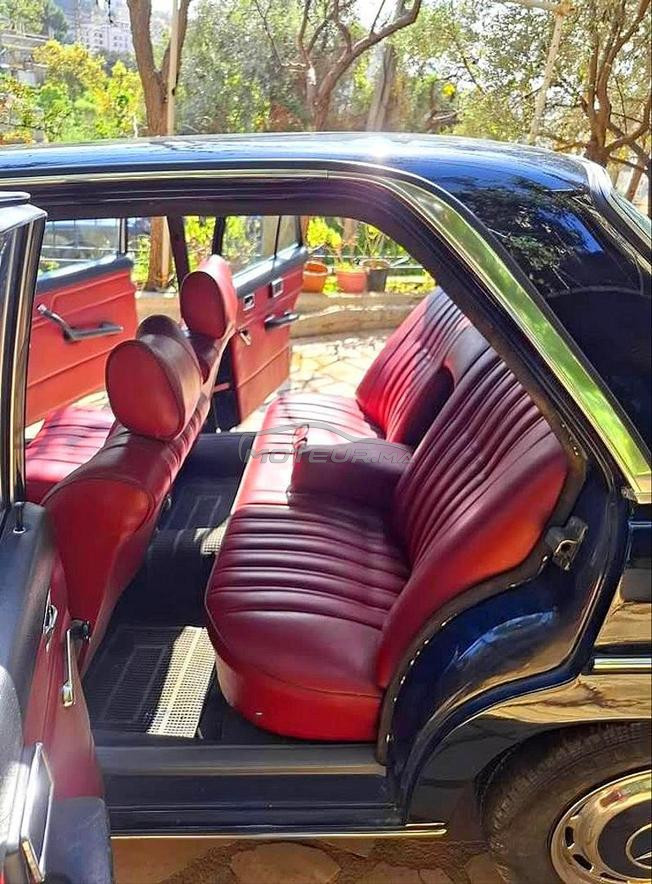 Mercedes W115 200 