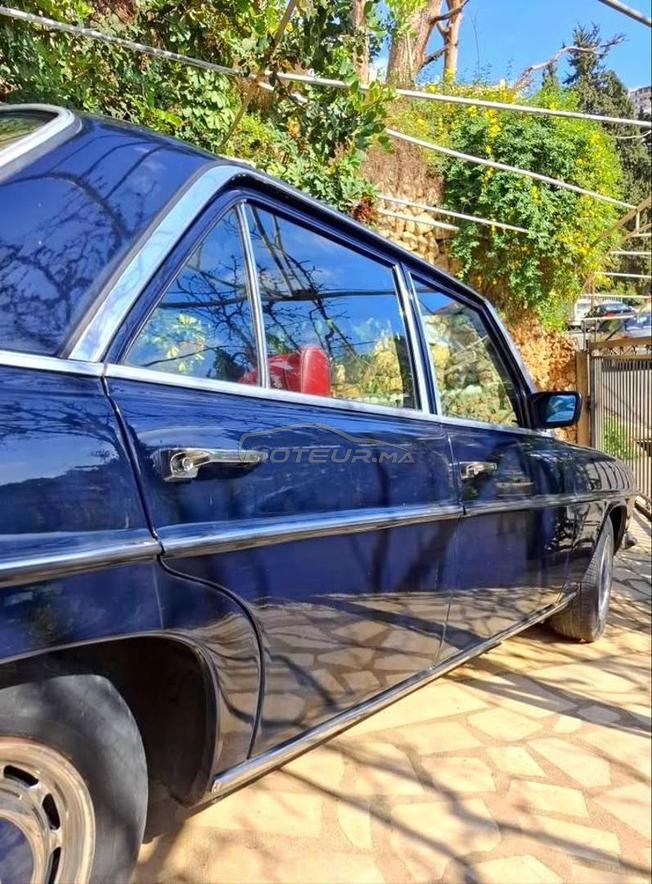 Mercedes W115 200 