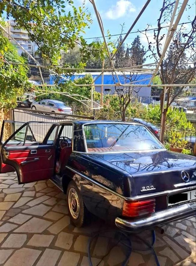 Mercedes W115 200 