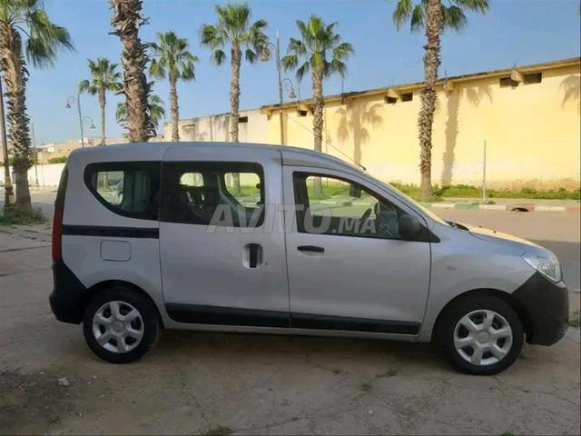 Voiture Docker à vendre - 2