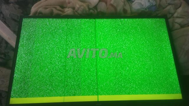 تلفاز KOHLER 32 بوصة للبيع قطع غيار - شاشة مكسورة - 2