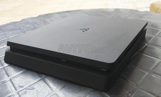 PlayStation 4 Slim 500GB - Excellente condition (très propre)