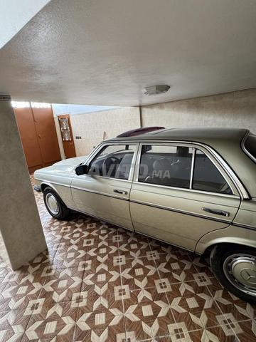 Mercedes-Benz 230 Essence Manuelle 1981 à Tanger