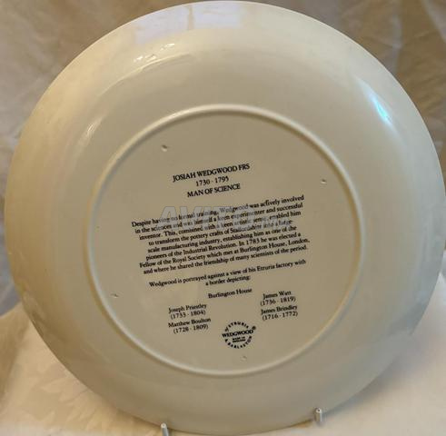 ASSIETTES WEDGWOOD COMMÉMORATIVES - 2