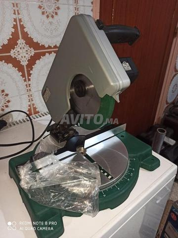 Scie à onglet électrique avec disque – Bon état