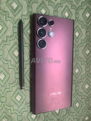 S22 ultra avec un point - 2