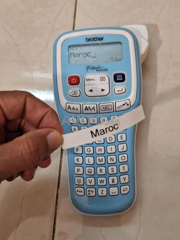 Brother طابعة الملصقات P-touch الزرقاء PT-H100LB - 2