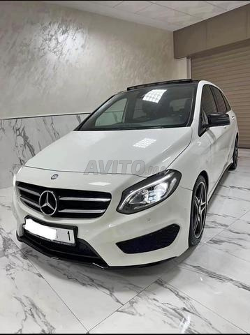 Mercedes B200