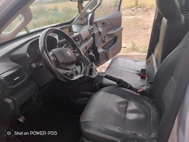 بيجو لاندتريك 2022 ديزل 130000 كم - 2