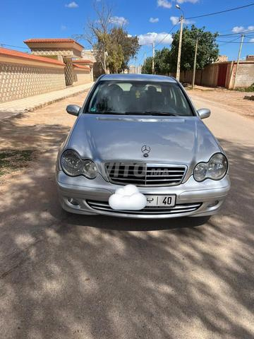 مرسيدس بنز سي كلاس ديزل أوتوماتيك 2005 - 2