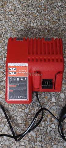 Chargeur pour batterie Milwaukee - 2