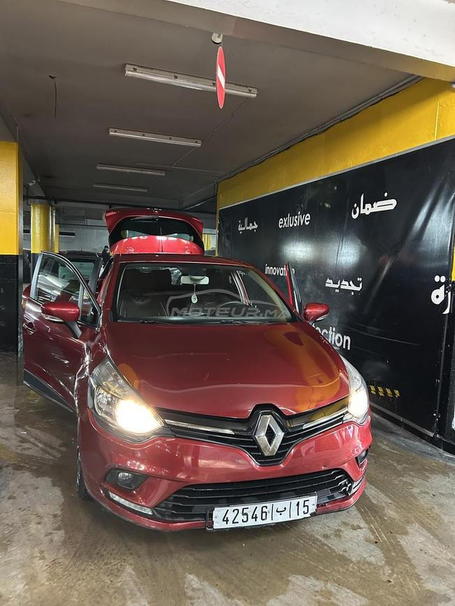 je mets ma Clio 4 modèle 23/09/2020 à vendre 