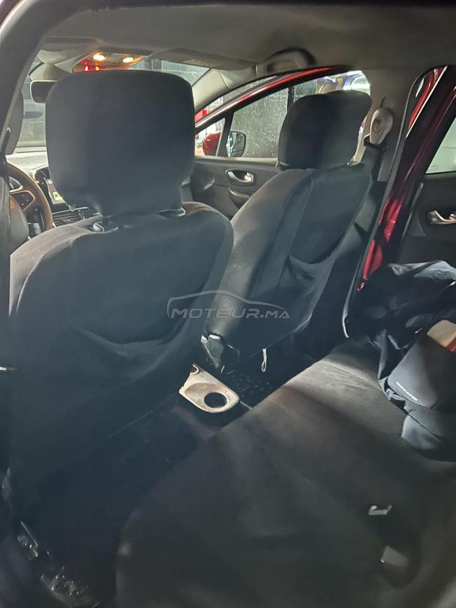 je mets ma Clio 4 modèle 23/09/2020 à vendre 