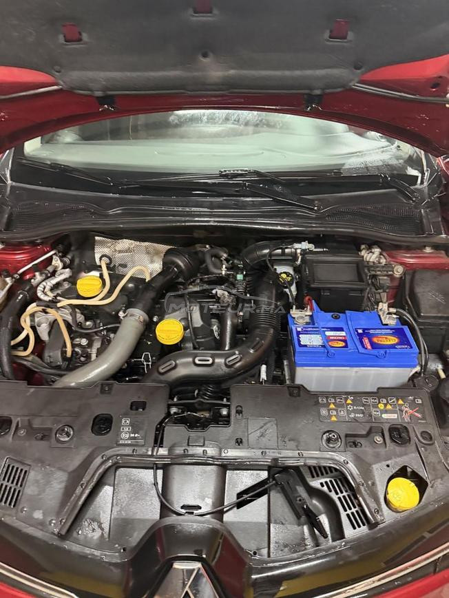 je mets ma Clio 4 modèle 23/09/2020 à vendre 