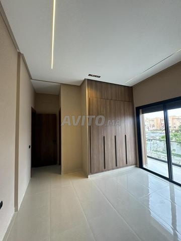 فيلا جديدة عصرية 4 غرف نوم في طارقة