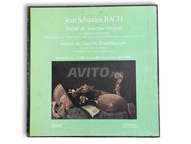 ٤ أسطوانات فينيل لباخ في علبتها الأصلية