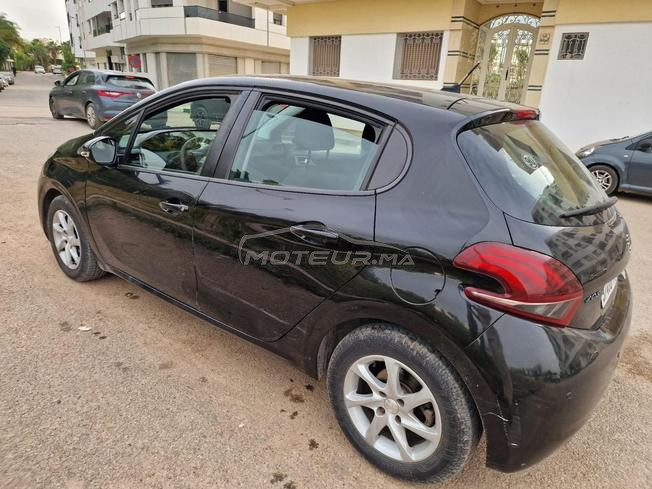 Peugeot 208 Diesel Manuelle 2019 à Fès
