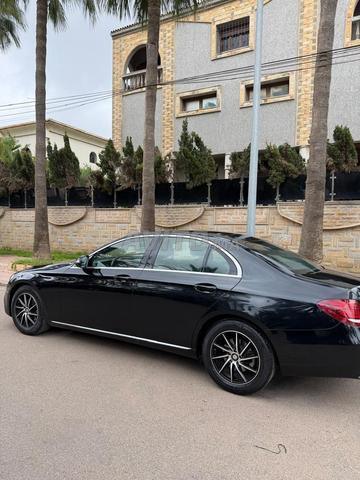 Voiture Mercedes en très bon état à vendre - 2