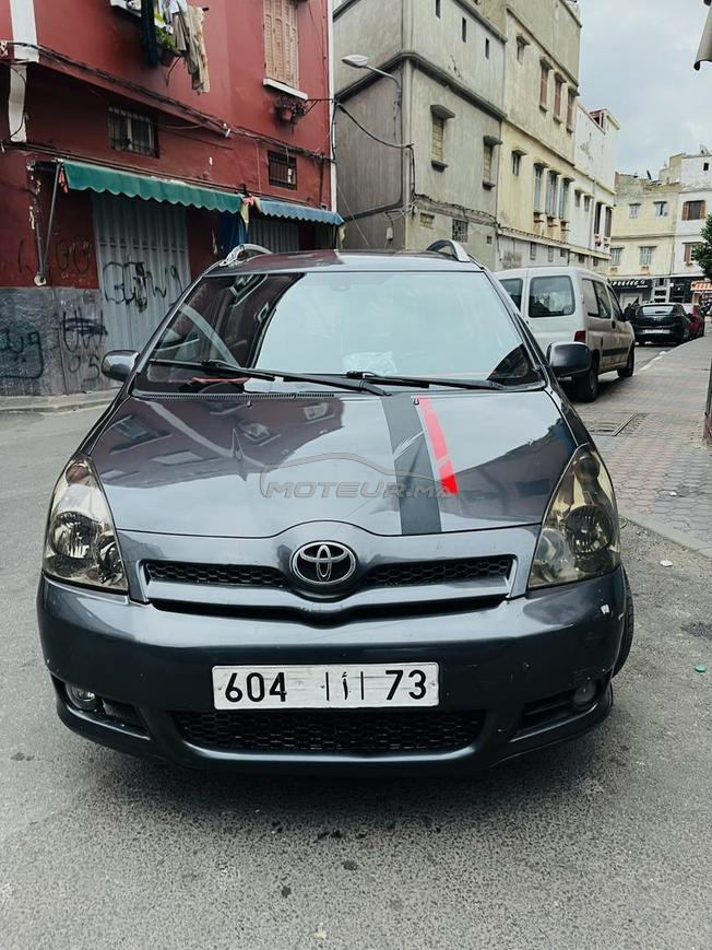 toyota verso 2005