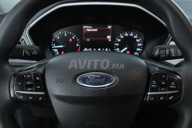 كيا - فورد Kuga