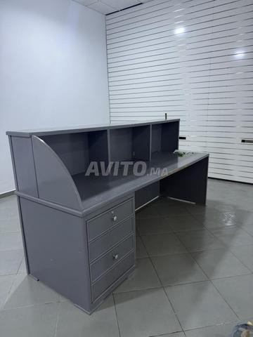 مكتب للبيع