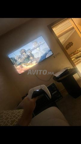 PS5 Slim bon état avec PS Plus Extra 6 mois gratuit