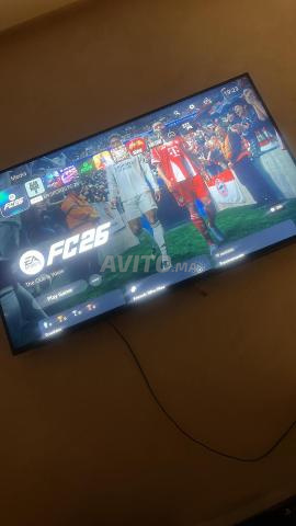 PS5 Slim bon état avec PS Plus Extra 6 mois gratuit - 2