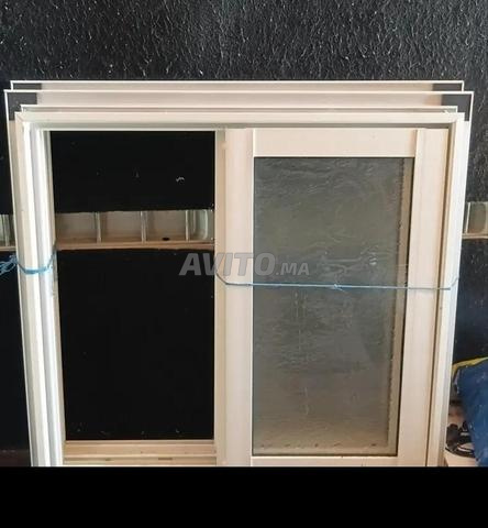 Fenêtre coulissante en aluminium double vitrage - 2