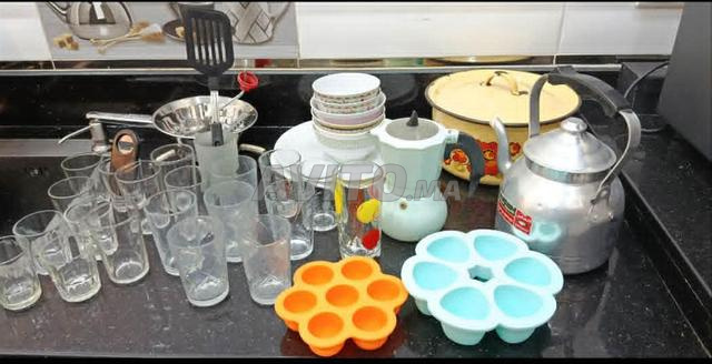 Lot de vaisselle et ustensiles de cuisine