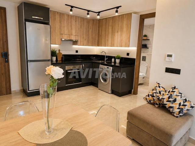Studio aux Hôpitaux. Surface de 60 m². Bien meublé