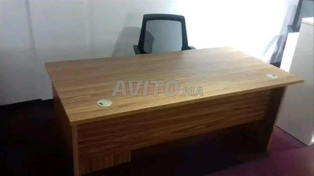 Mobilier de bureau collectif / vestiaire