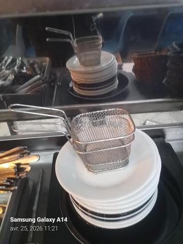 A VENDRE MATERIEL DE SNACK RESTAURANT - 2