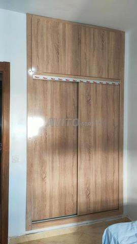 Armoire élégante et pratique – Comme neuve