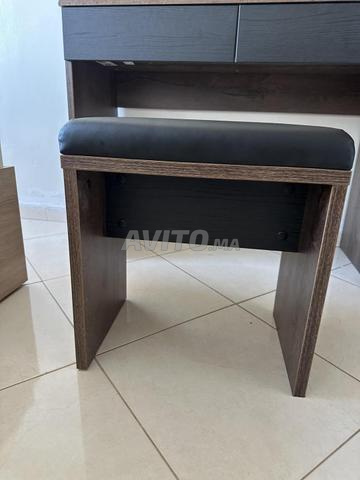 Coiffeuse avec miroir et tabouret - 2