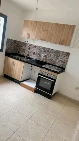 Appartement à louer 80 m² à Temara