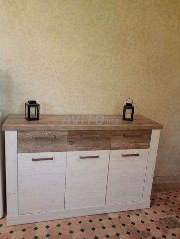 Meuble 3 portes, 3 tiroirs comme neuf