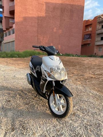 Yamaha Jog encore propre, fonctionne bien, neuf