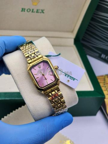 Montre femme chic ecran saphir